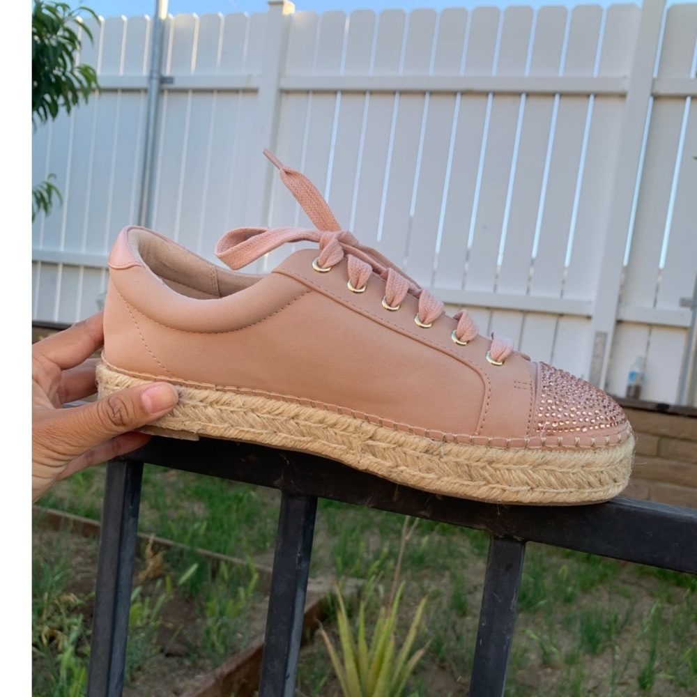 Pink diamond lounge shoes